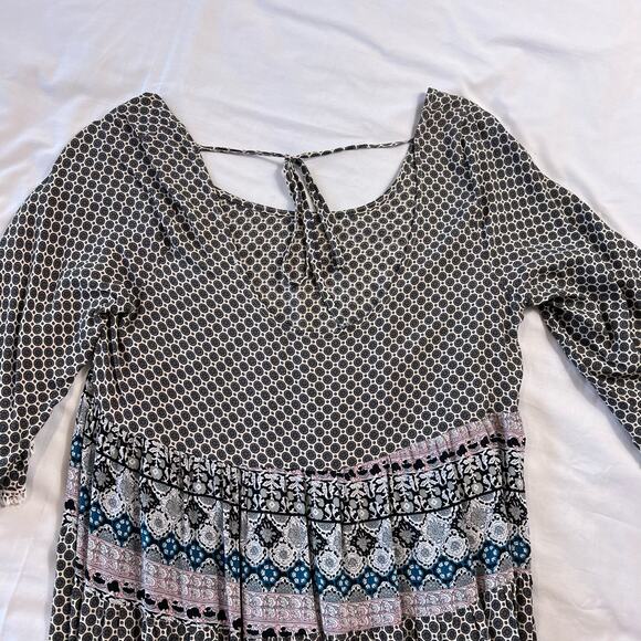 Umgee Women's Medium Patchwork Mini Dress with Open Back Bell Sleeves - Picture 4 of 6